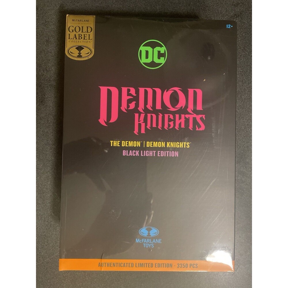 McFarlane DC Multiverse Actionfigur The Demon (Demon Knights) Black Light Editio